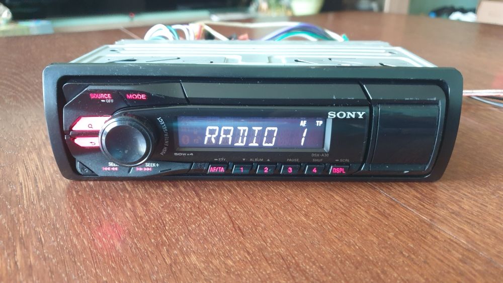 Авто плеър радио музика за кола Сони Sony  USB AUX