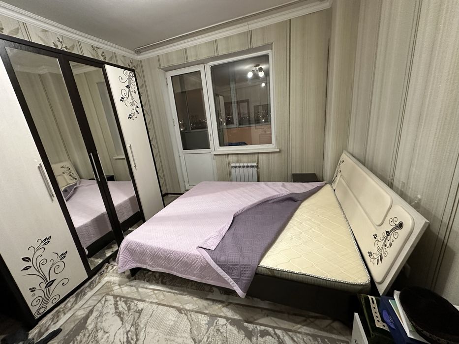 Спальный гарнитур бу