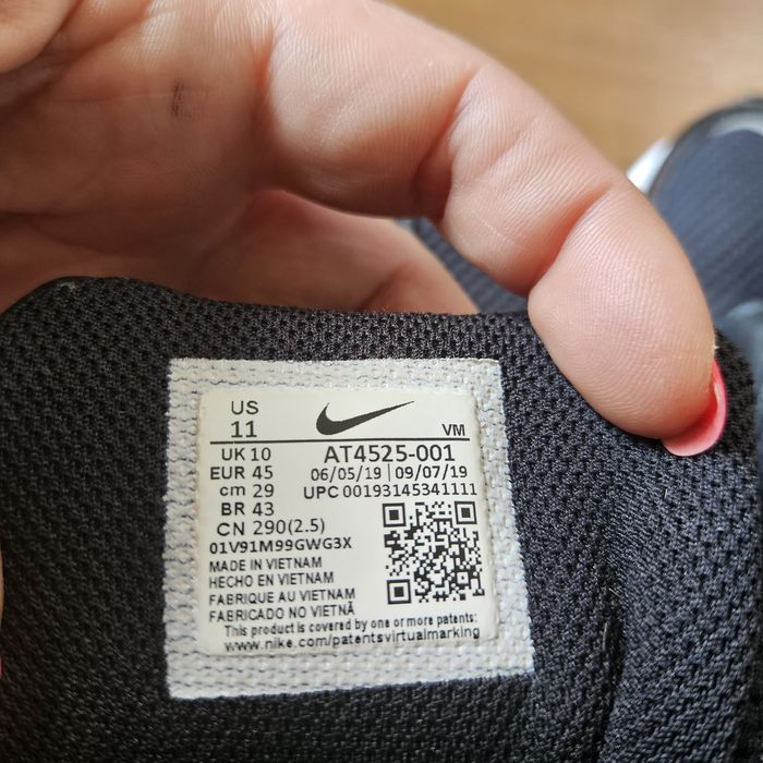 Маратонки.  Nike
