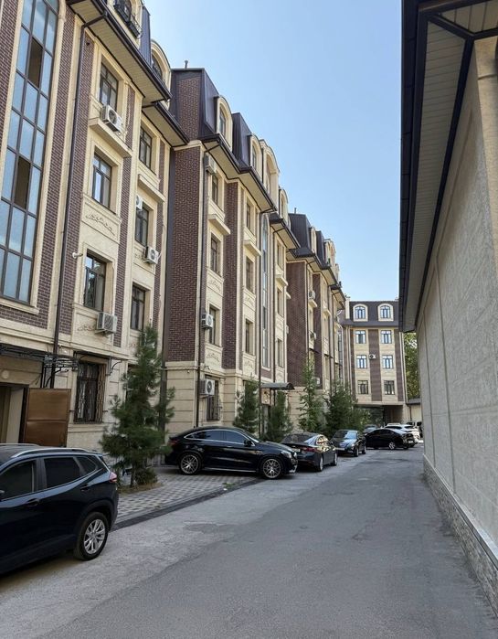 Продаётся квартира  Салам чойхона 2 комнатная