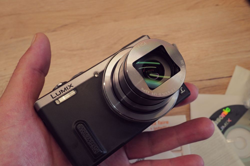 Nou Panasonic Lumix HD WiFi USB Black and Grey aparat foto digital