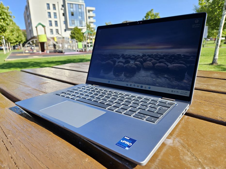 Dell Latitude i5-1245u vPro, ecran tactil