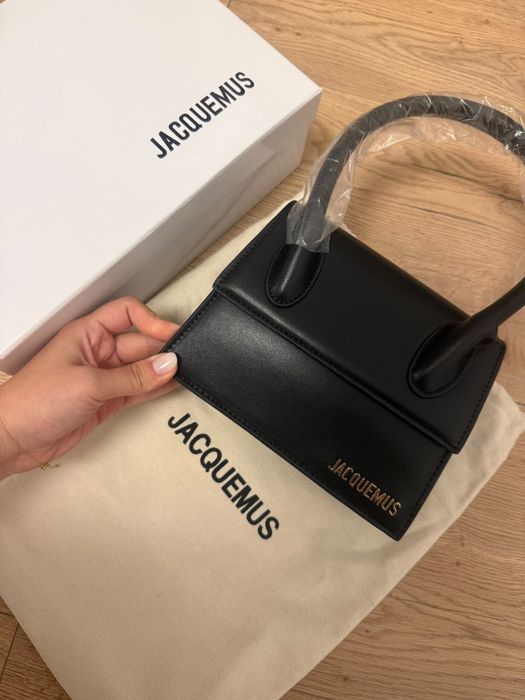 Geanta Jacquemus Chiquito Moyen