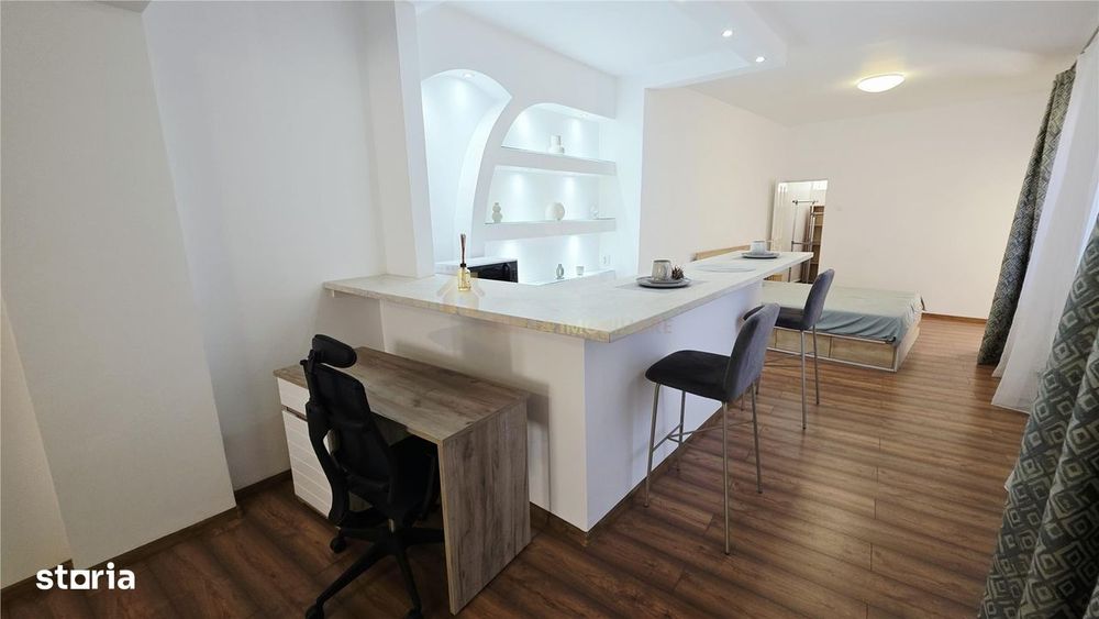 Apartament premium 80 mp Prima inchiriere Curte proprie 40 mp Strada P