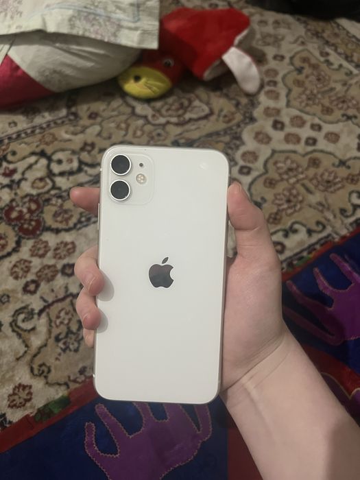 Продам Iphone 11
