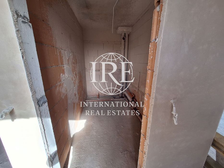 3-стаен в Варна-Окръжна болница площ 218кв.м. цена 360000