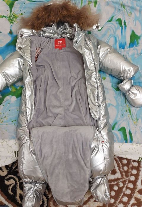 Продам комбинезон зимний 13000