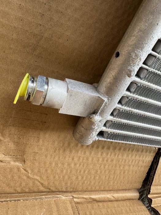 Кадилак эскалейд радиатор кондиционера