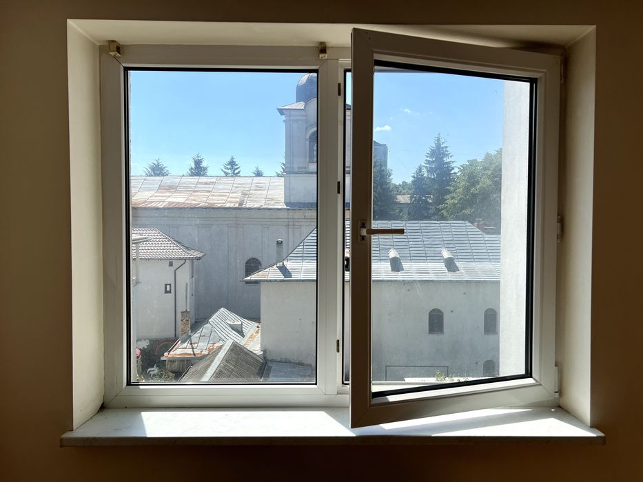 Ferestre geamuri termopan albe, second hand, stare buna, detalii si preturi in descriere