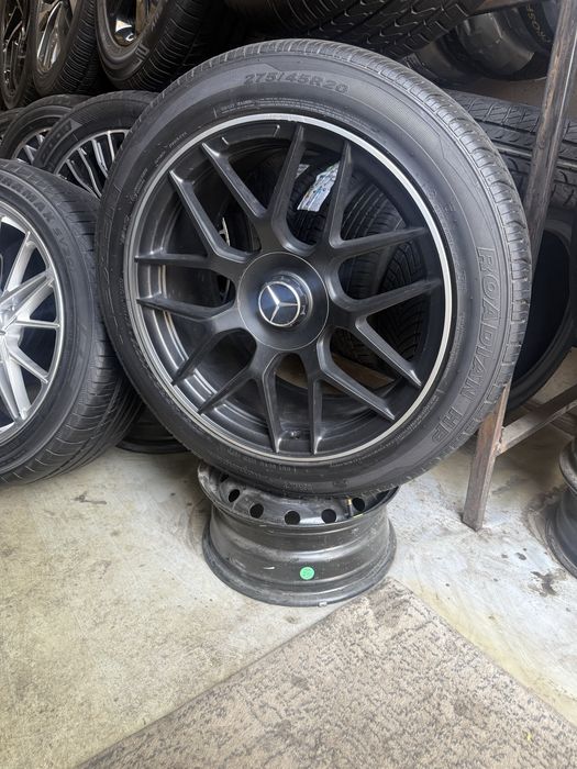 Диски и шины от автомобиля Mybech и Gelendvagen