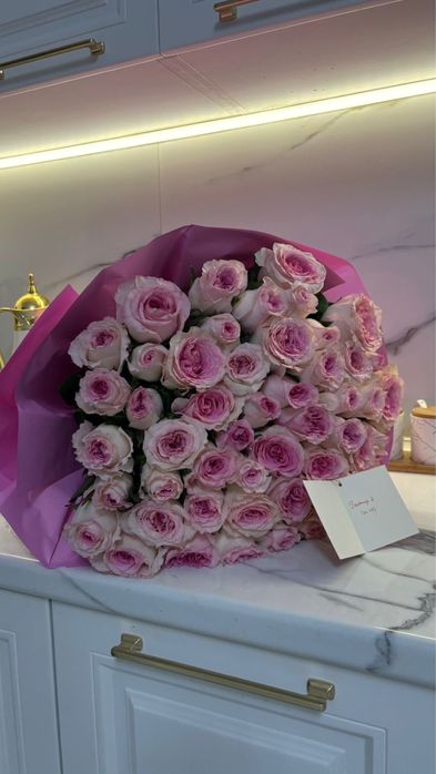 Продаю 51- розу, свежие красивые