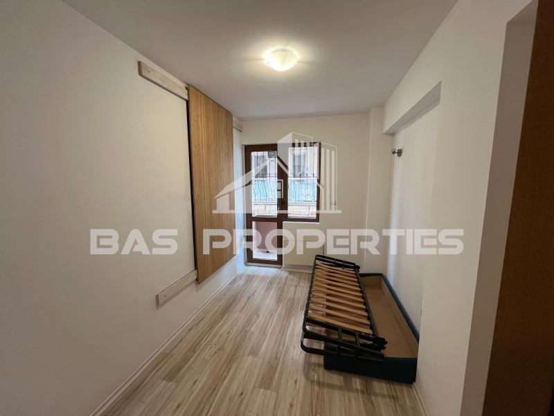 Продава се Тристаен апартамент в София, Център - 62 кв.м за 1933 €/кв.м - Снимка #5