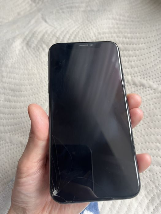 Iphone 10 (X) cu display fisurat , functional