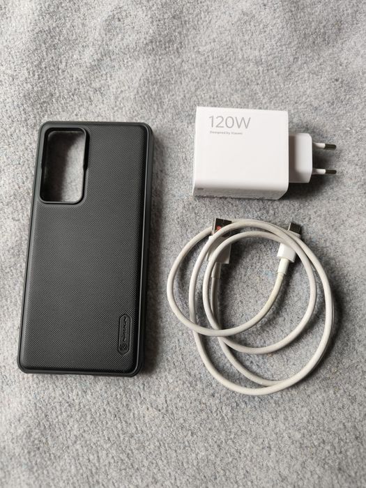 Продавам Xiaomi 12T Pro – много добро състояние!