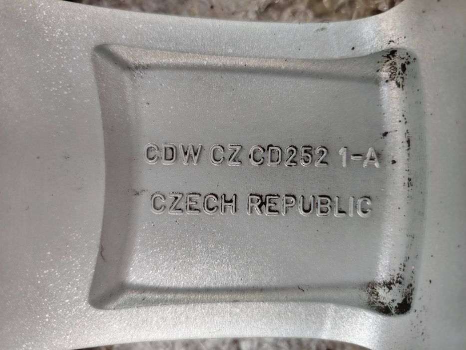 Топ състояние 16+5х120 ЕТ45 6.5j Mini Countryman R60