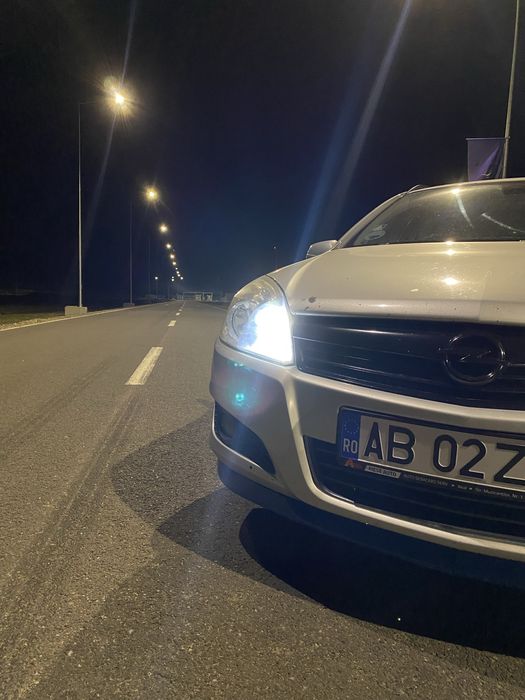 Vând schimb Opel astra h an 2007 break