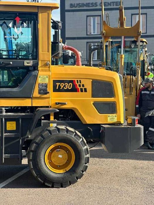 Погрузчик с увеличенной мощностью двигателя! 1 КУБ! Кондиционер!