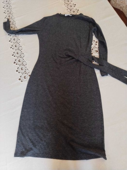 Платье офисное,токая шерсть от mango