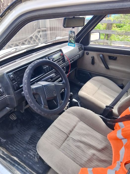 Продаю гольф 2 на полном ходу