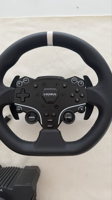 Moza Racing R5 bundle