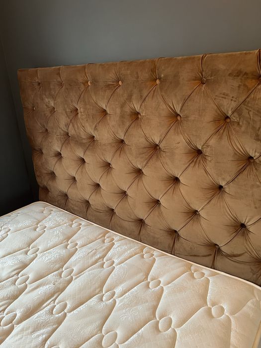 Двухспальная кровать