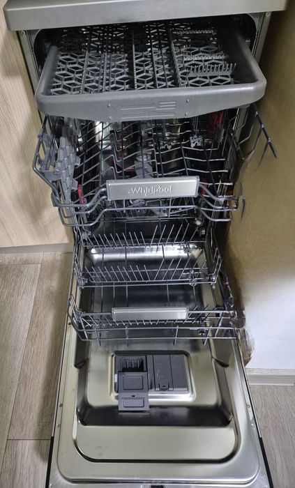 Masina de spalat vase Whirlpool, 10 seturi, 8 programe, 6th Sense, Pow
