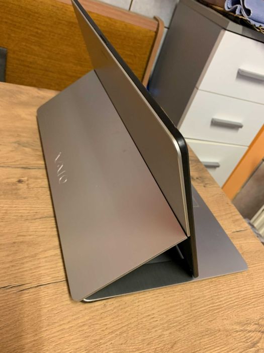 Touch Sony  16gb Rami  1TB Aspect impecabil