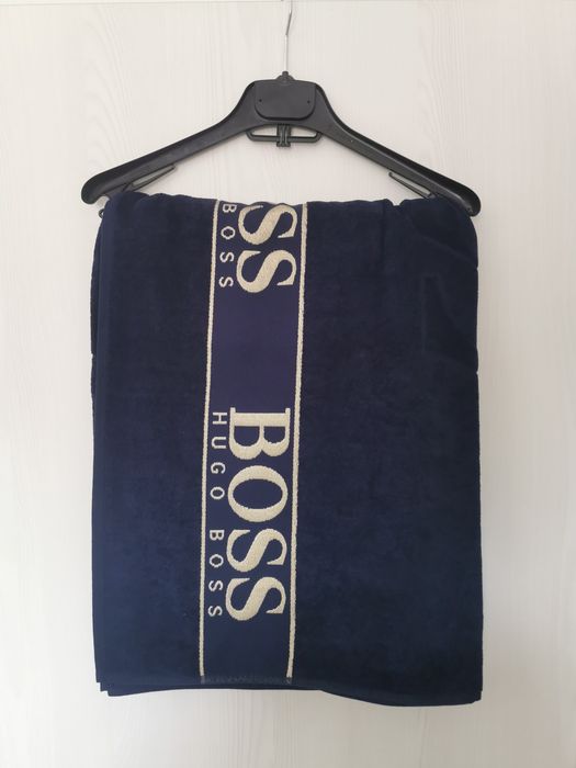 Prosop Plaja Hugo Boss, nou