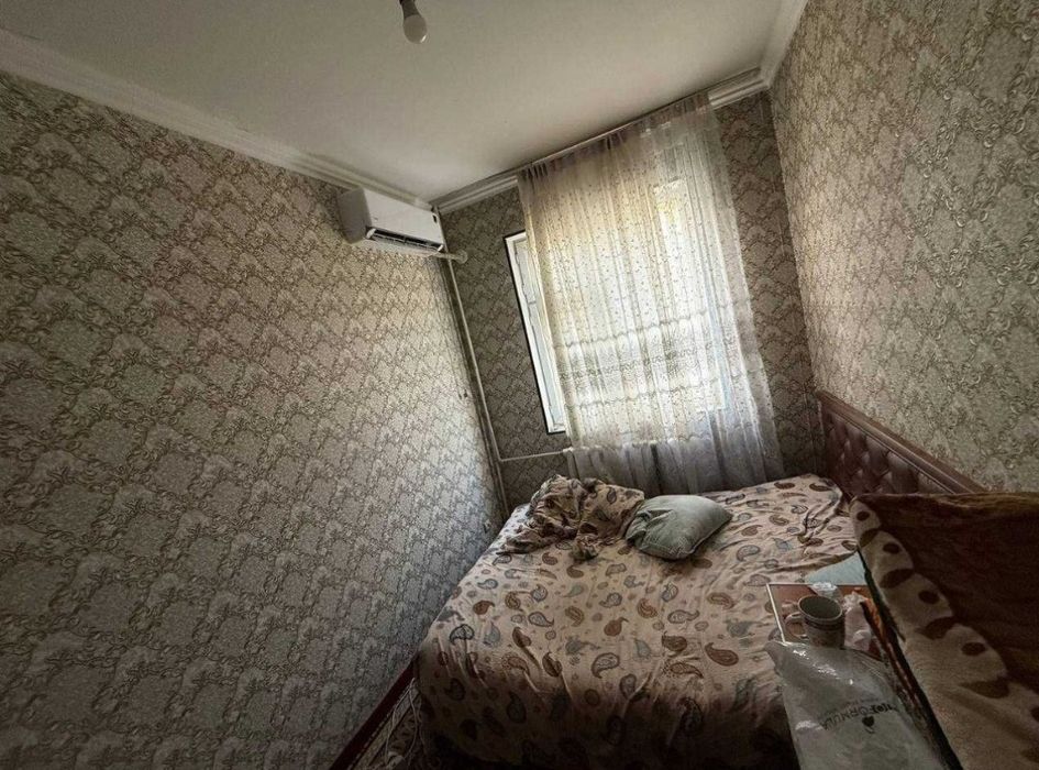 Yakkasaroy tumani Beruniy metrosi yonida 2 honali kv bor