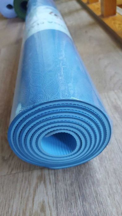 Коврик для йоги и фитнеса - каремат.