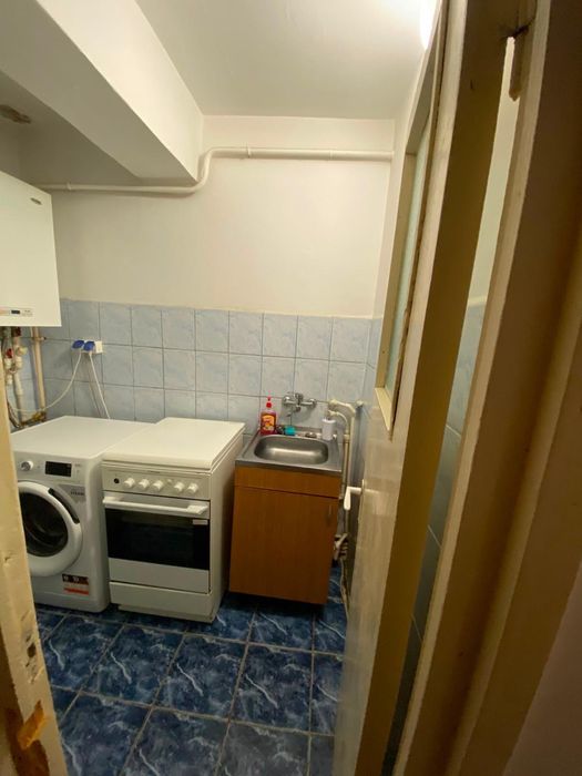 Inchiriez garsoniera in zona Tudor Vladimirescu!