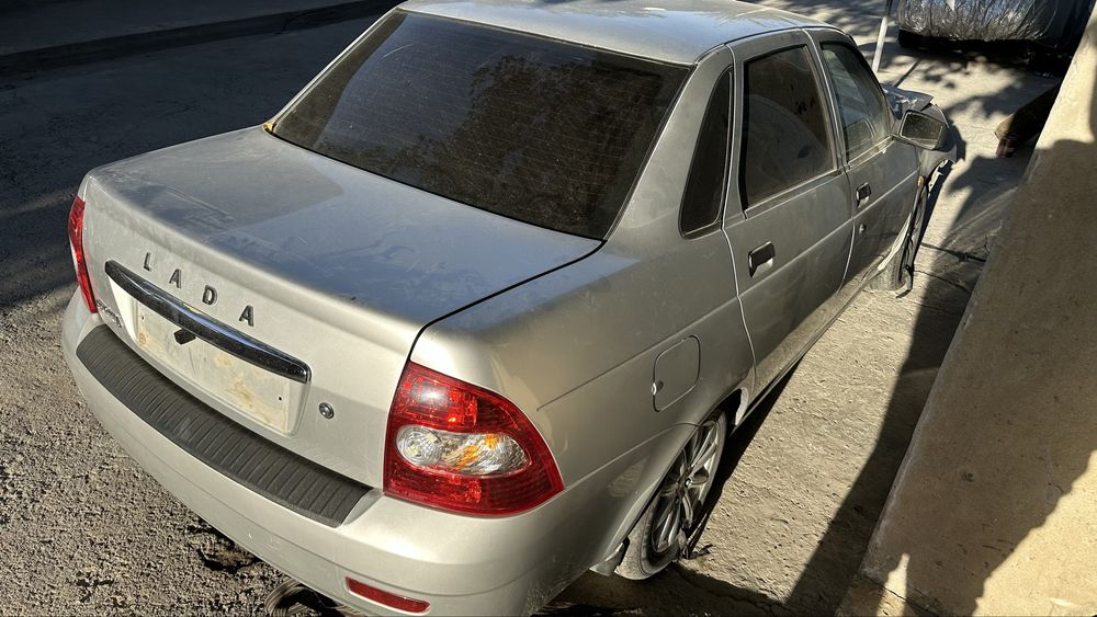 Lada priora 2008