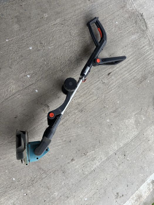 Trimmer / motocoasa electrica Gardena 450Li pe acumulator 18v