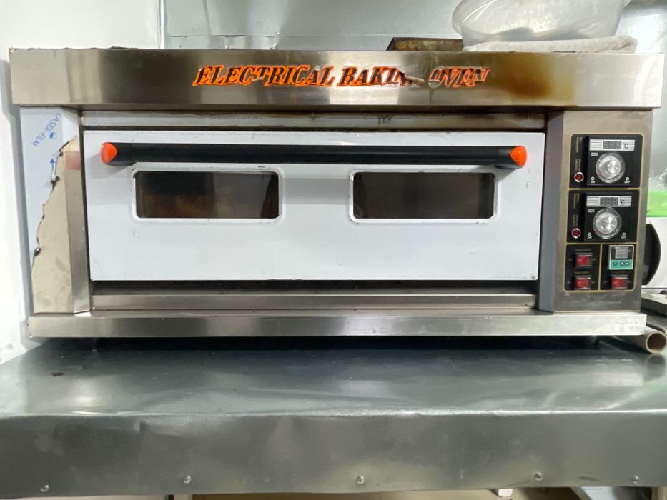 Професионална фурна за пица