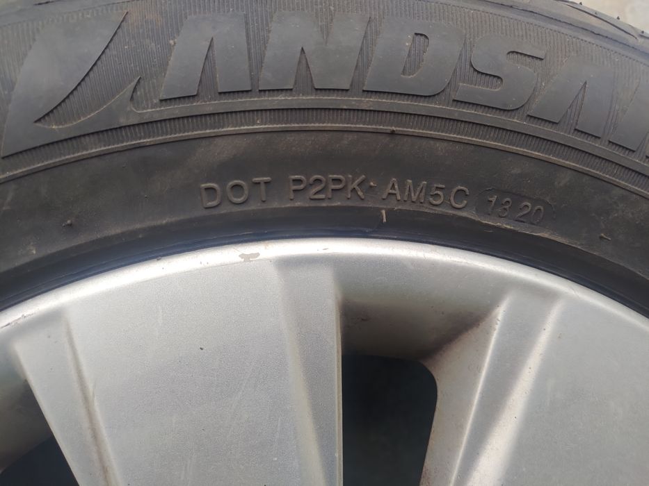 Set 4 roti aliaj cu anvelope 215/55/16 vara