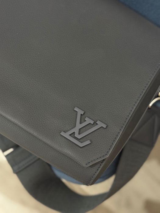 Сумка Louis Vuitton Takeoff Messenger