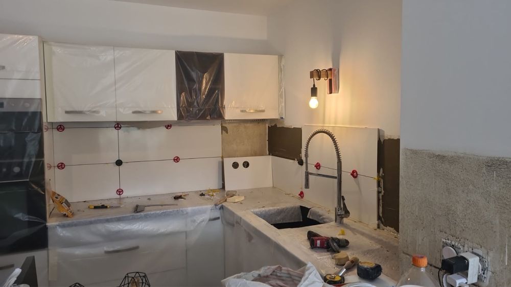 Renovari interioare/ Zugraveli/ Gresie si faianta/ instalatii sanitare si apa