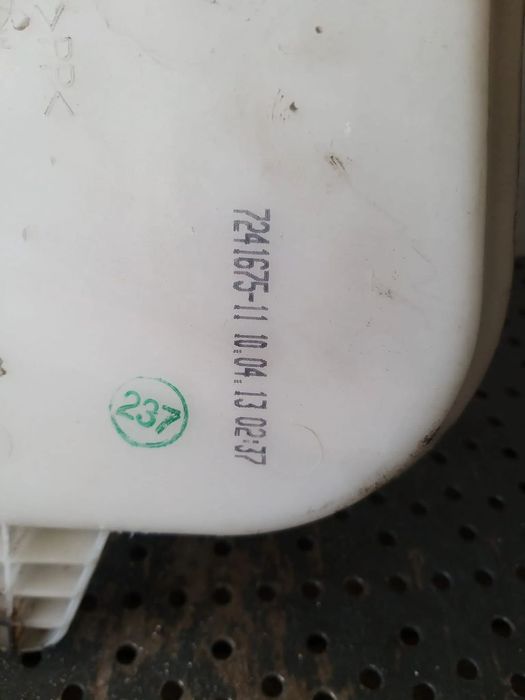 Vas lichid parbriz bmw seria 1 f20 f21 724167511