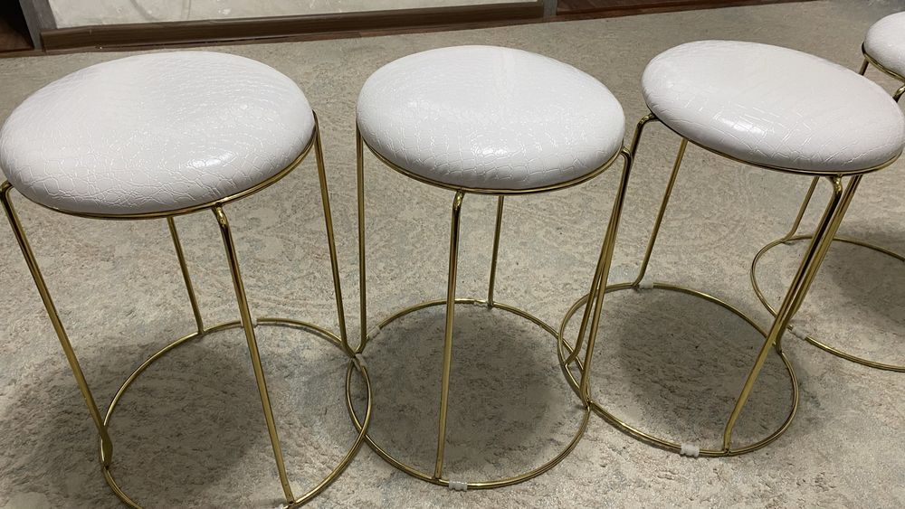 Продам табуретки новые