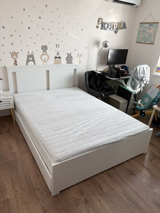 IKEA SONGESAND легло 140x200 с 4 чекмеджета + подматрачна рамка LURÖY