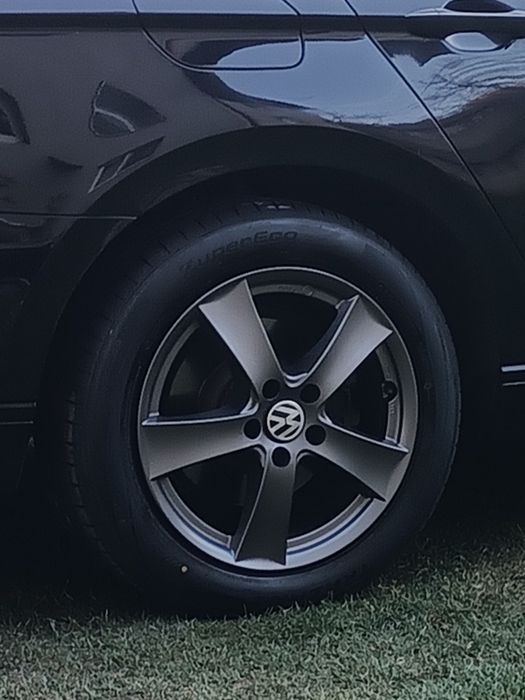 Vând s-au schimb.Set jante aliaj cu anvelope de vară 5x112  R17.
