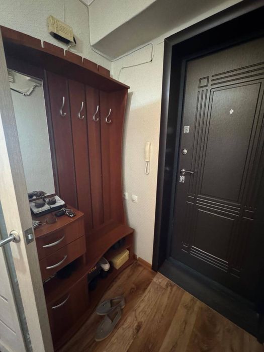 Продам трехкомнатную квартиру