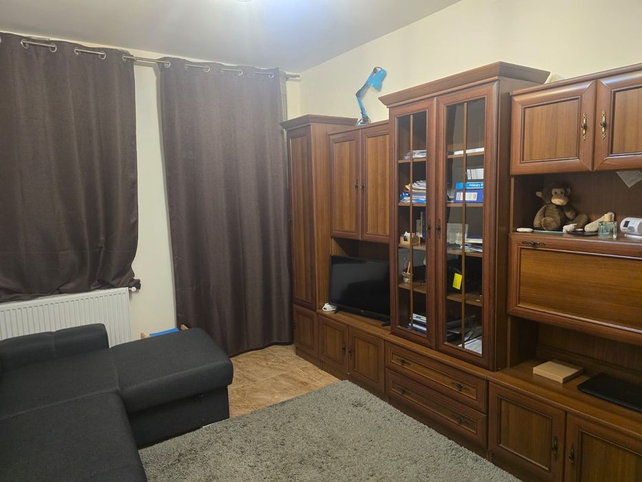 Vand apartament in zona Laminorului