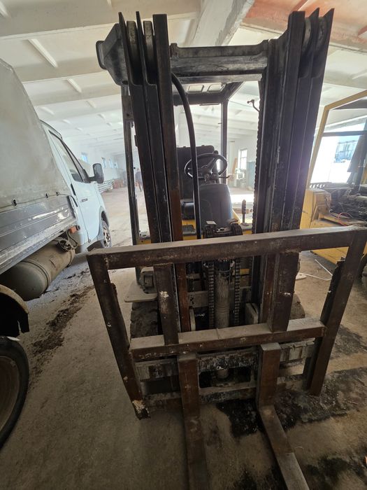 Вилочный погрузчик хундай 2,5т