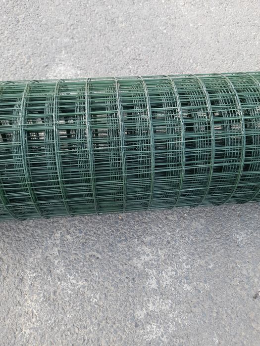 Vând plasa gard imprejmuire din fibra de sticla,dim fi2x66x2mx25m