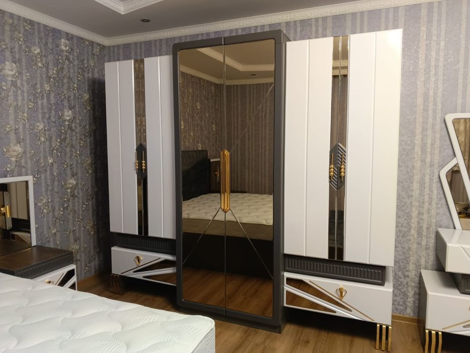 Спальный гарнитур Elegant Sultan