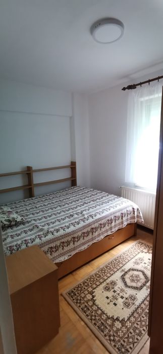 De închiriat apartament cu 4 camere, pentru studenți