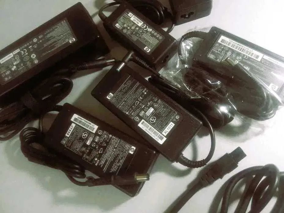 на моноблок телевизор и для другого БЛОК ПИТАНИЯ