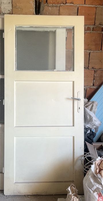 Стара Дървена врата