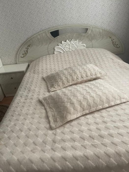 Спальний гарнитур